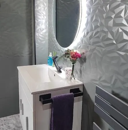 Alojate En Vigo! Piso Acogedor Y Funcional *