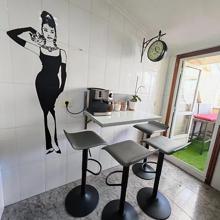 Alojate En Vigo! Piso Acogedor Y Funcional アパート